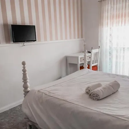 Casa Do Gato Branco فورادورو